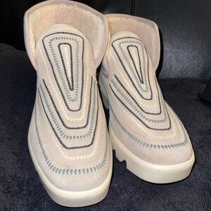 Anthropologie Bernardo Drea Shearling-Lined Moc Boots WOMENS SIZE 8.5 NWOB